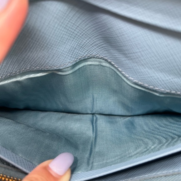 EUC π¦ PRADA Large Navy Blue Saffiano Leather Wallet ID Card Case Gold Chain Box - Picture 12 of 16